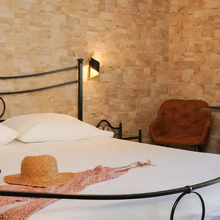 Couette-café Uria & Vieste